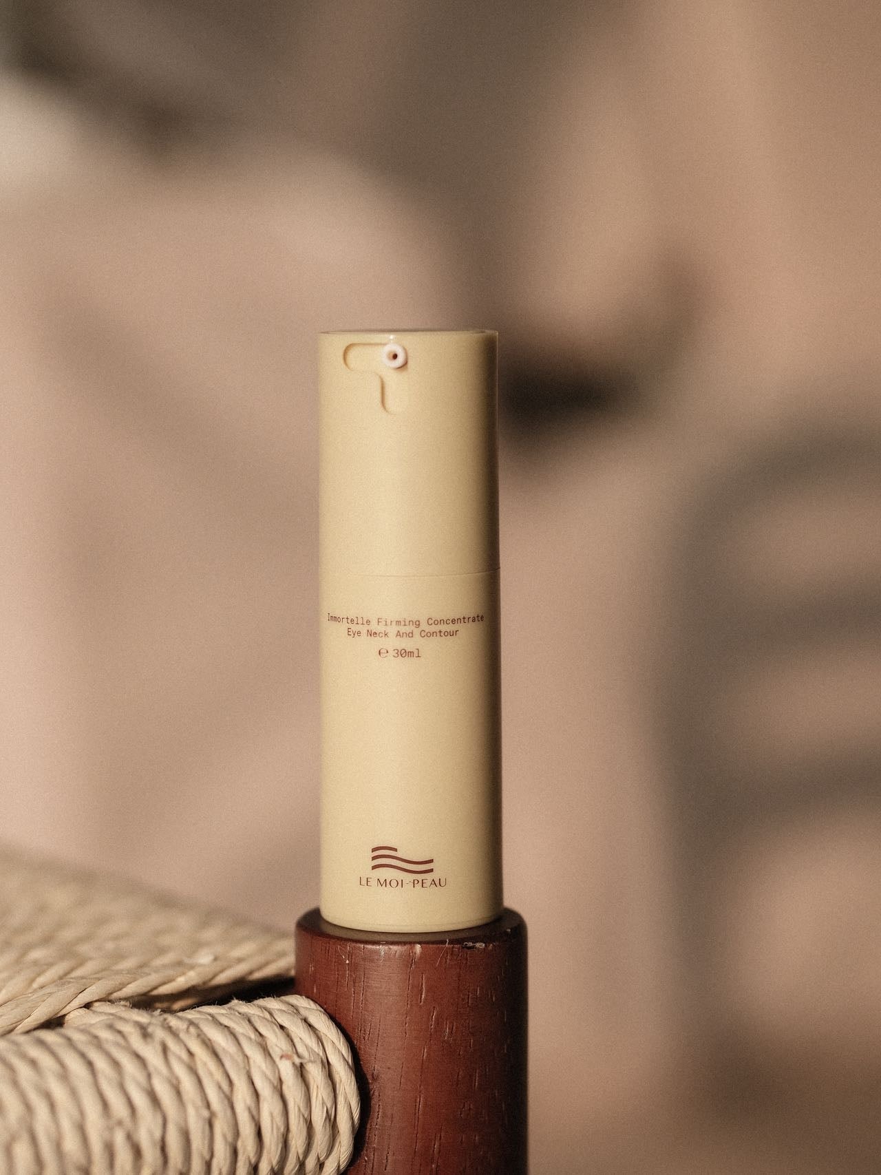 永久花奇蹟緊緻臻養精華 - LEMOI - PEAU